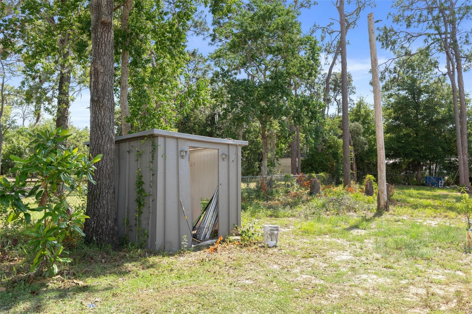 Image 47 of 50 For 2110 Colonial Avenue