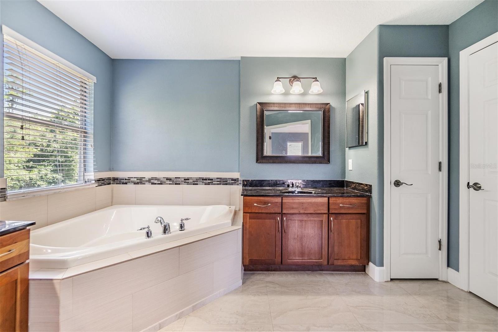 Image 19 of 34 For 1418 Halapa Way