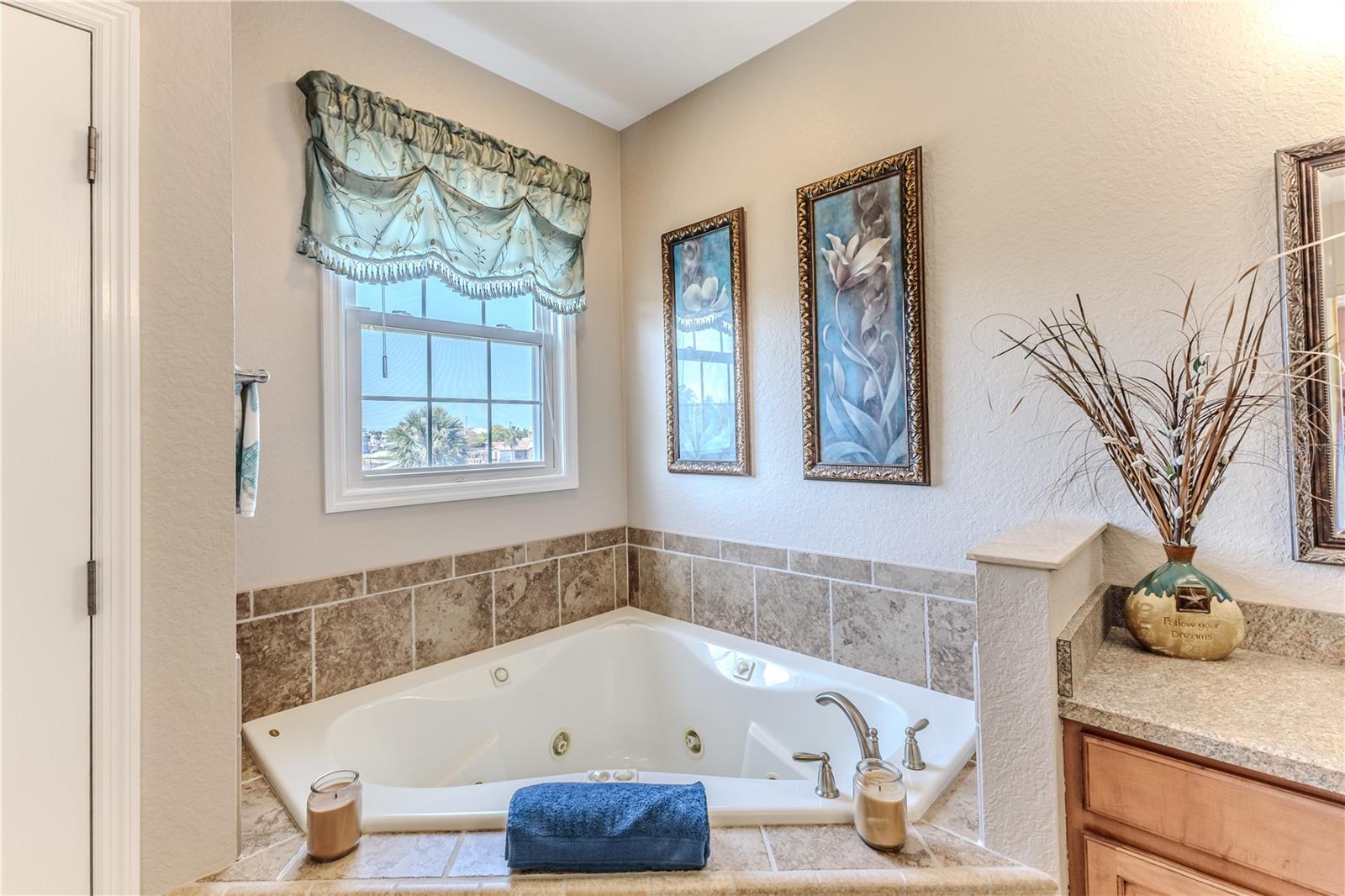 Image 28 of 62 For 3546 Flamingo Boulevard