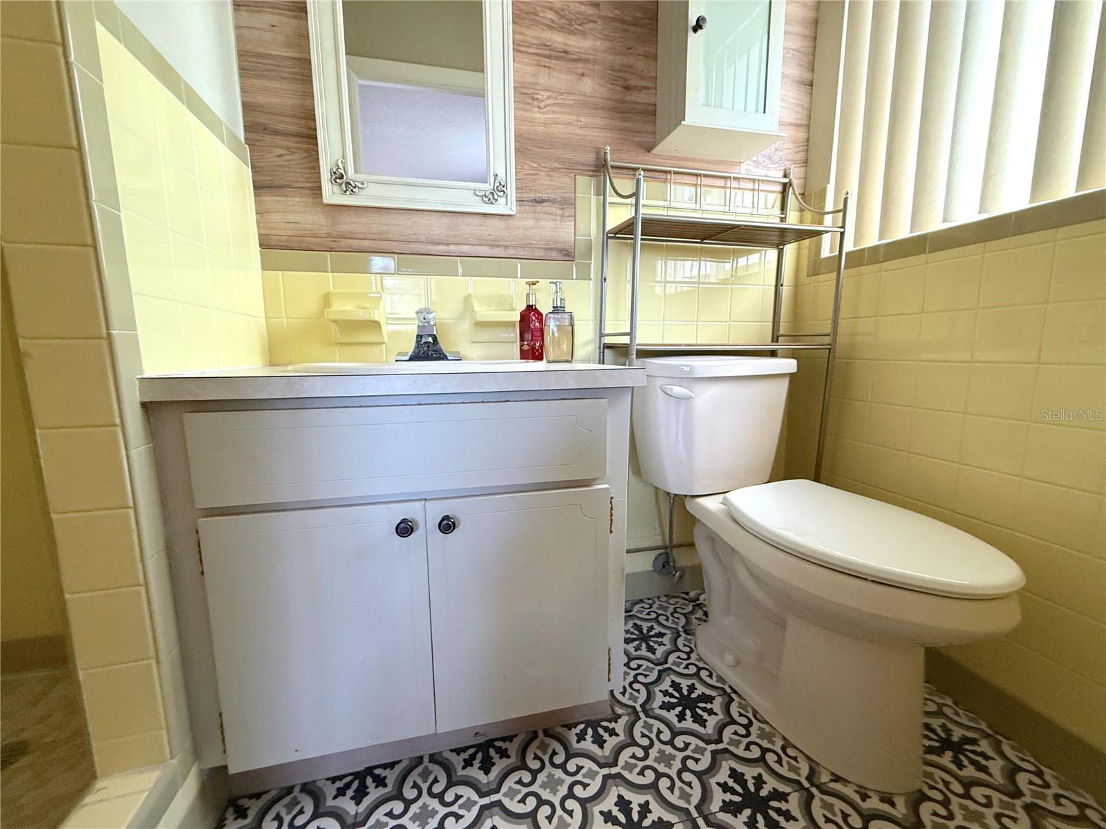 Image 16 of 21 For 10431 Syringa Court