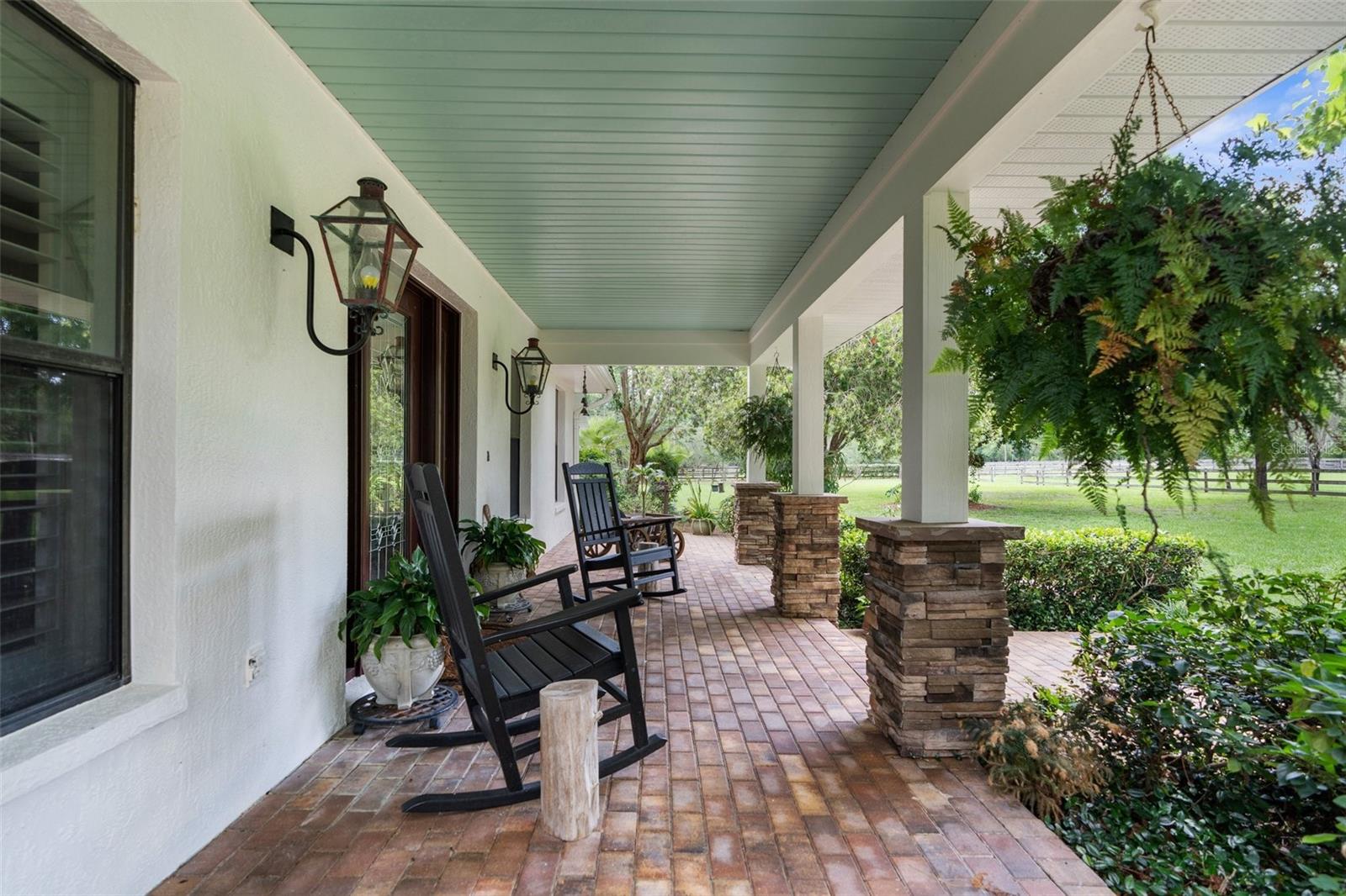Image 23 of 60 For 1253 Culbreath Road