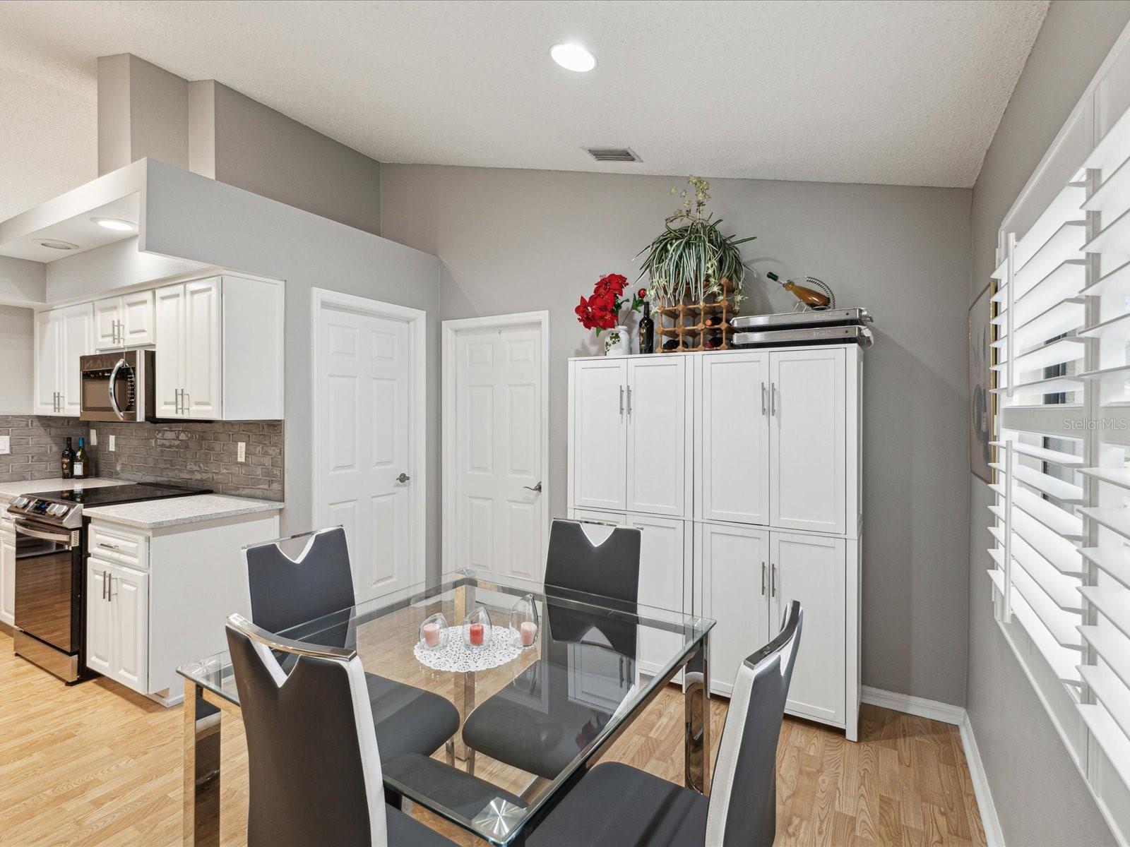 Image 15 of 68 For 11350 Copley Court