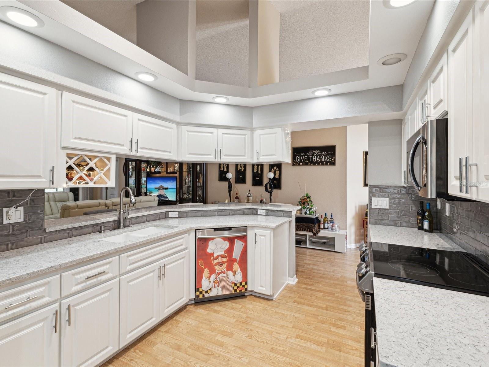 Image 17 of 68 For 11350 Copley Court