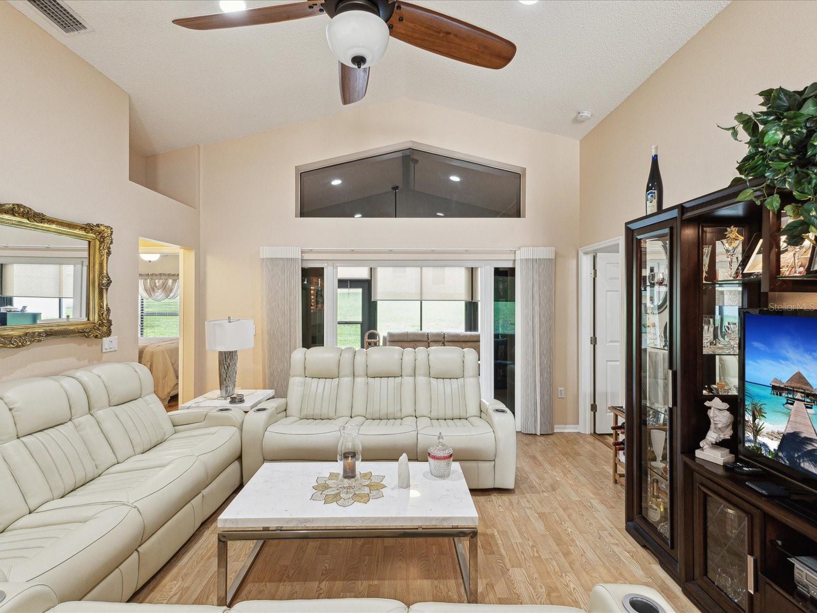 Image 7 of 68 For 11350 Copley Court