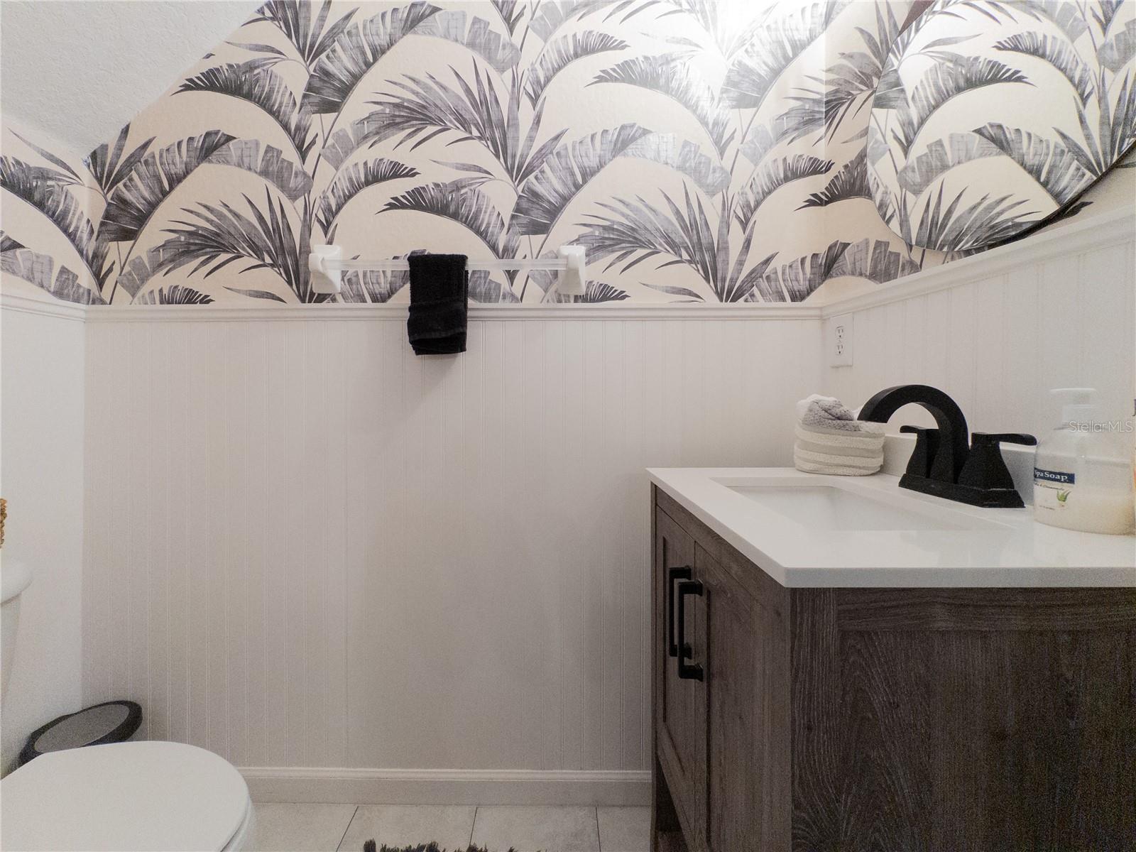 Listing photo id 16 for 12408 Country White Circle
