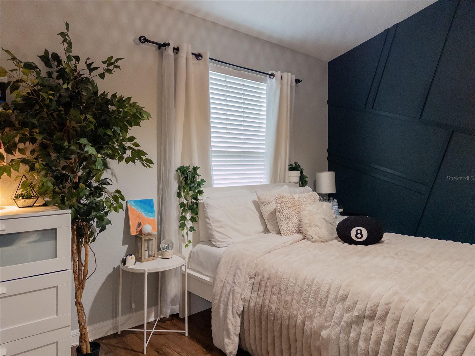 Listing photo id 21 for 12408 Country White Circle