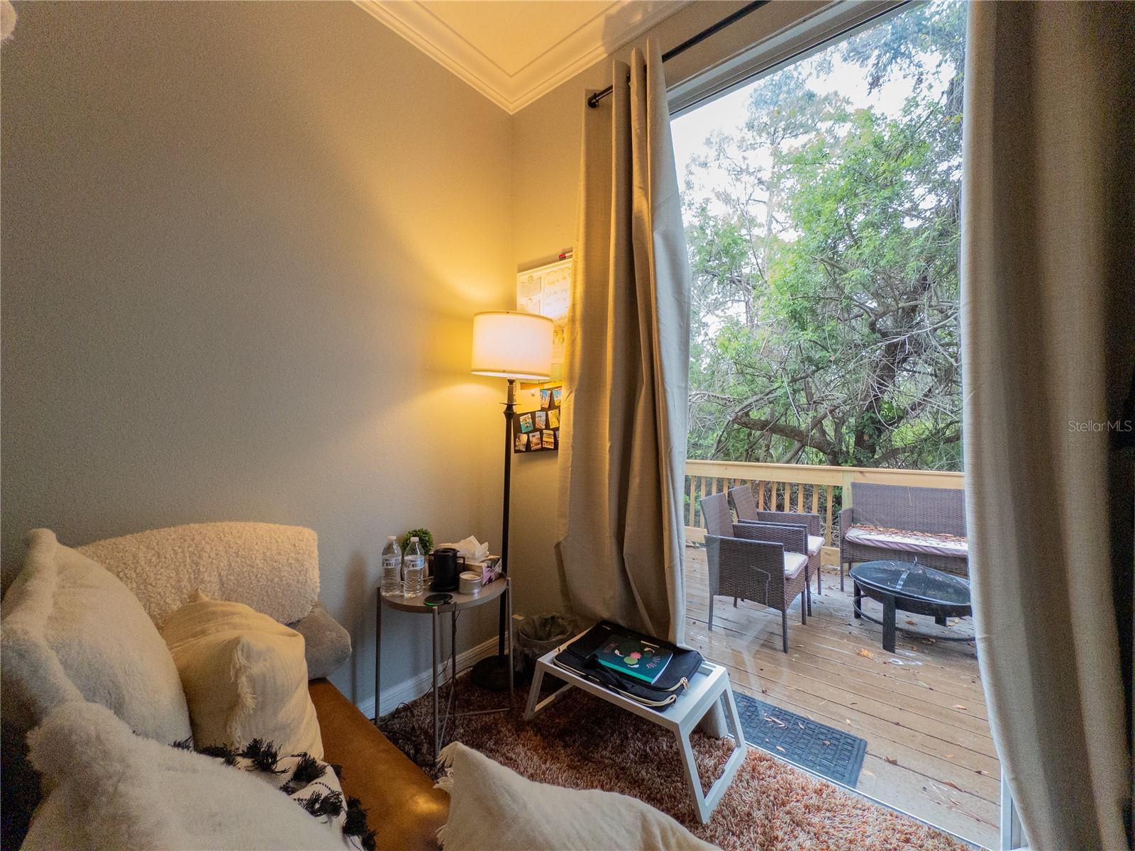 Listing photo id 24 for 12408 Country White Circle