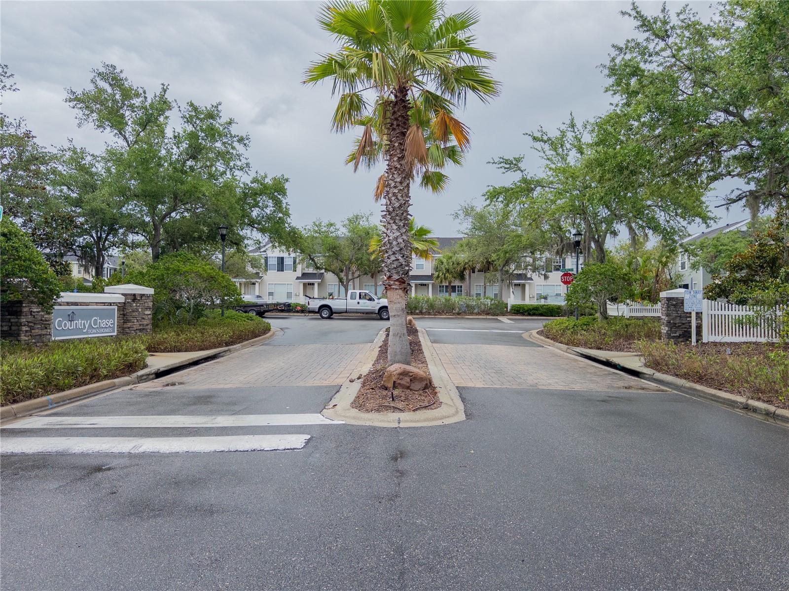 Listing photo id 32 for 12408 Country White Circle