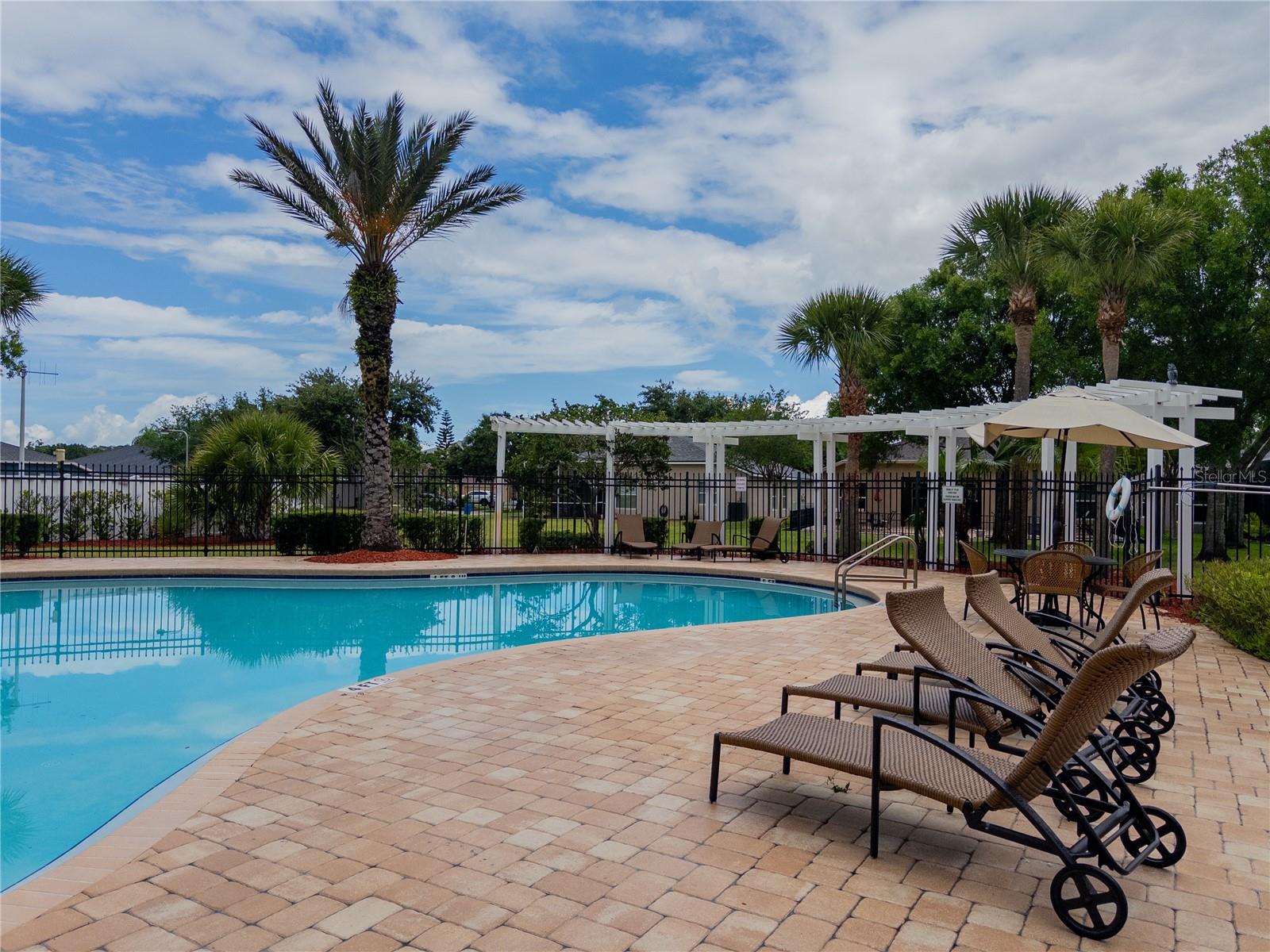 Listing photo id 37 for 12408 Country White Circle