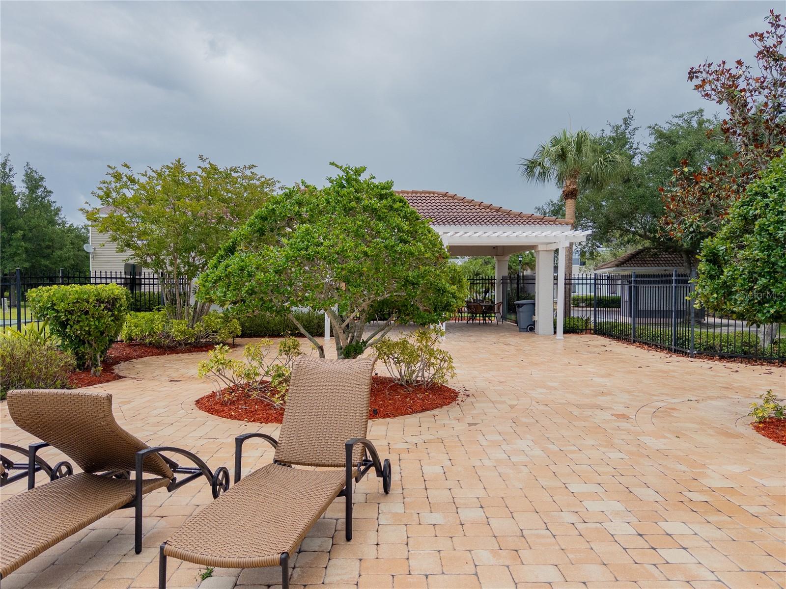 Listing photo id 40 for 12408 Country White Circle