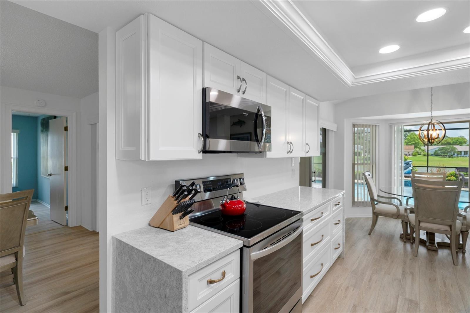 Listing photo id 18 for 7175 Bottle Brush Drive