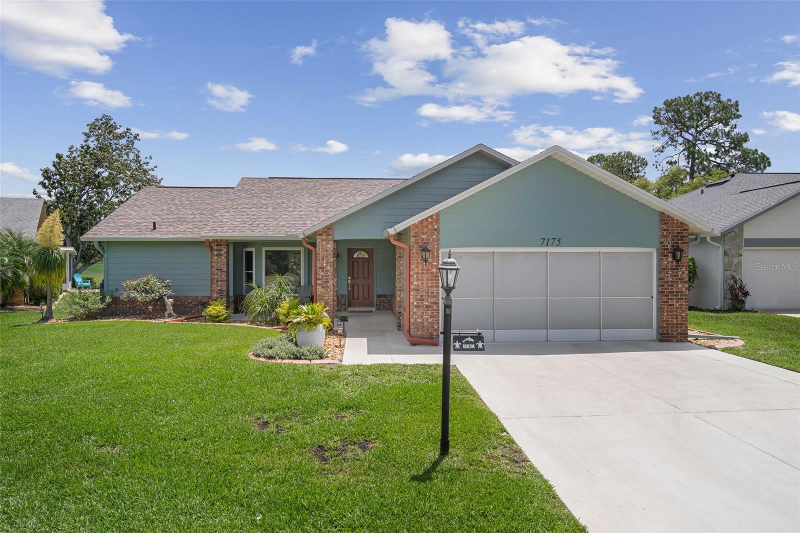 Listing photo id 1 for 7175 Bottle Brush Drive