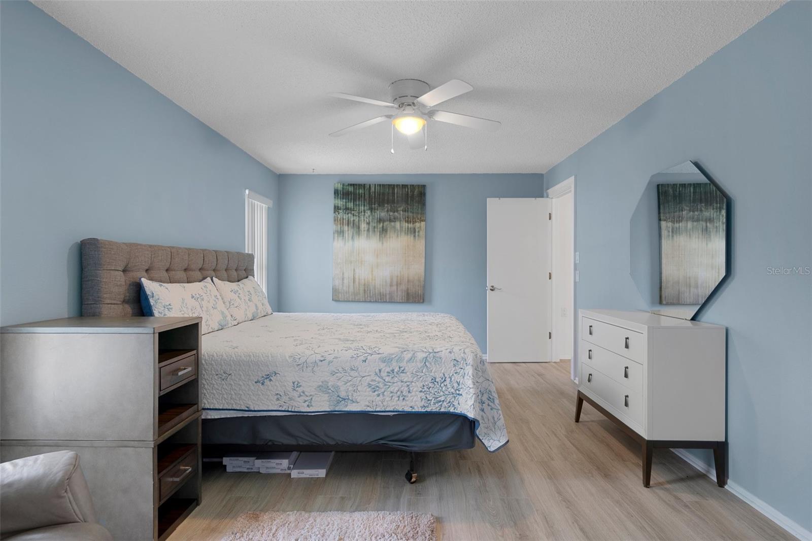Listing photo id 32 for 7175 Bottle Brush Drive