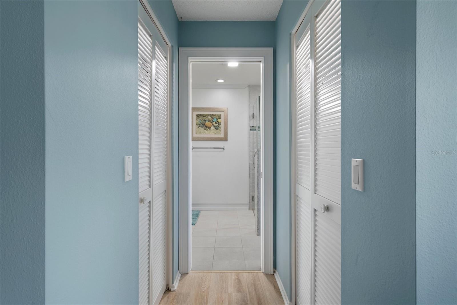 Listing photo id 33 for 7175 Bottle Brush Drive