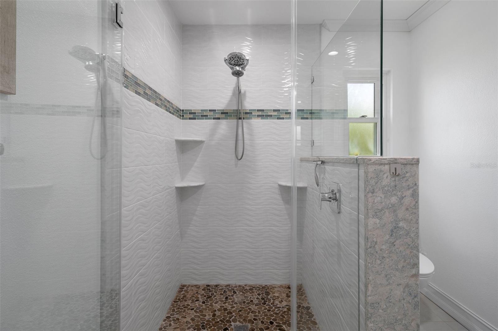 Listing photo id 39 for 7175 Bottle Brush Drive