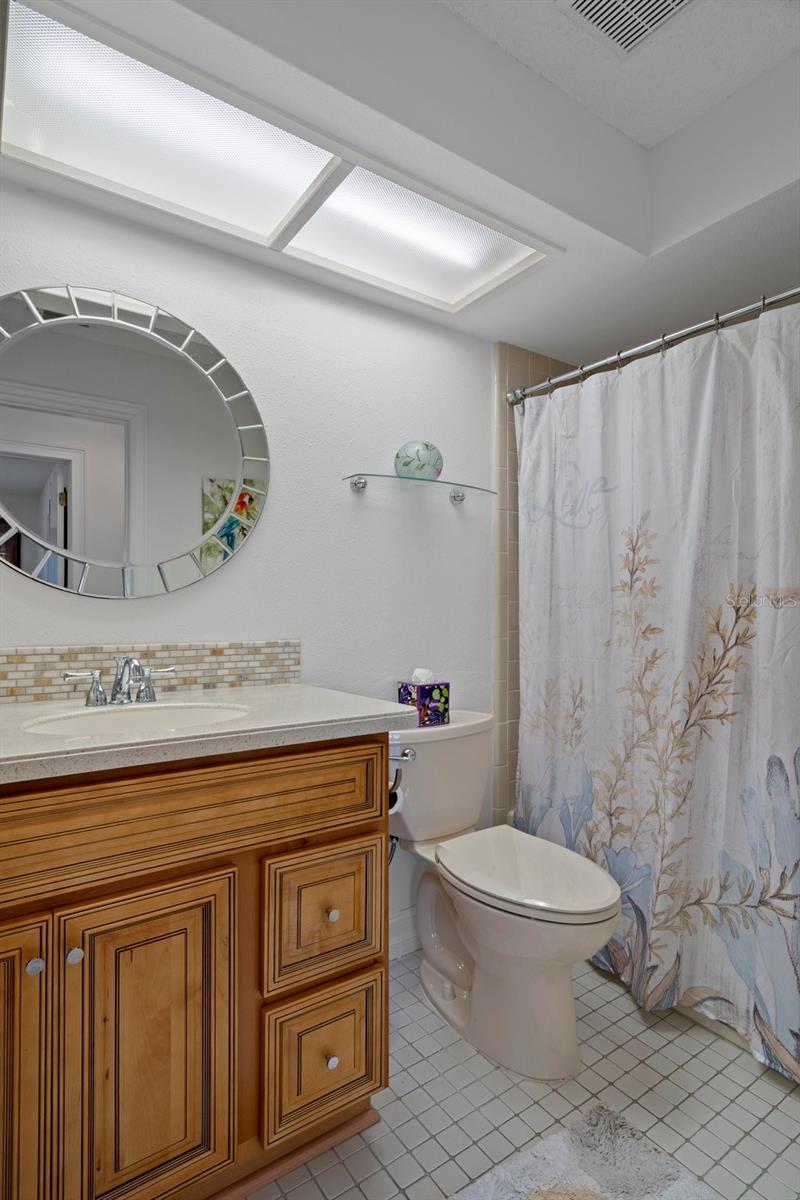 Listing photo id 47 for 7175 Bottle Brush Drive