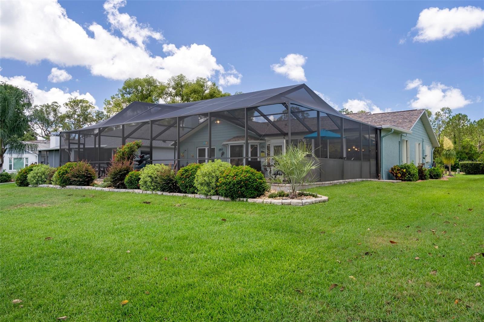 Listing photo id 56 for 7175 Bottle Brush Drive