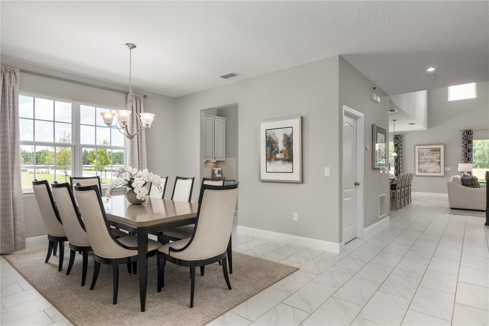 Image 2 of 8 For 3194 Tiger Palm Way