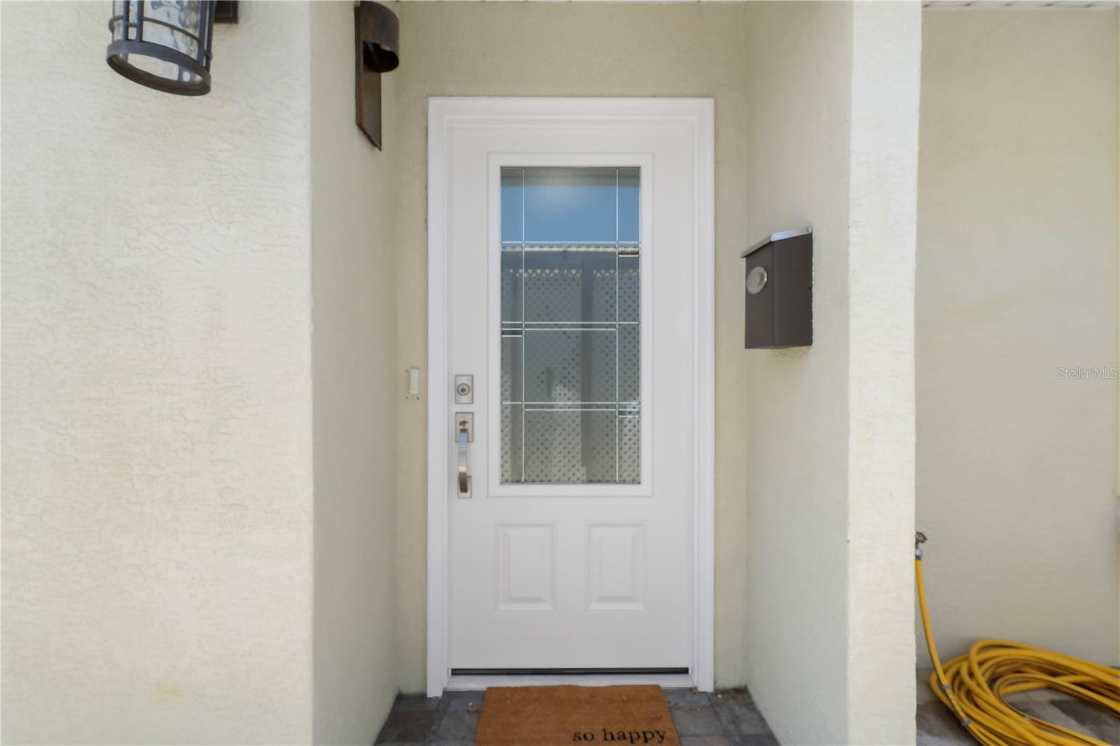 Listing photo id 2 for 5045 Pelican Drive