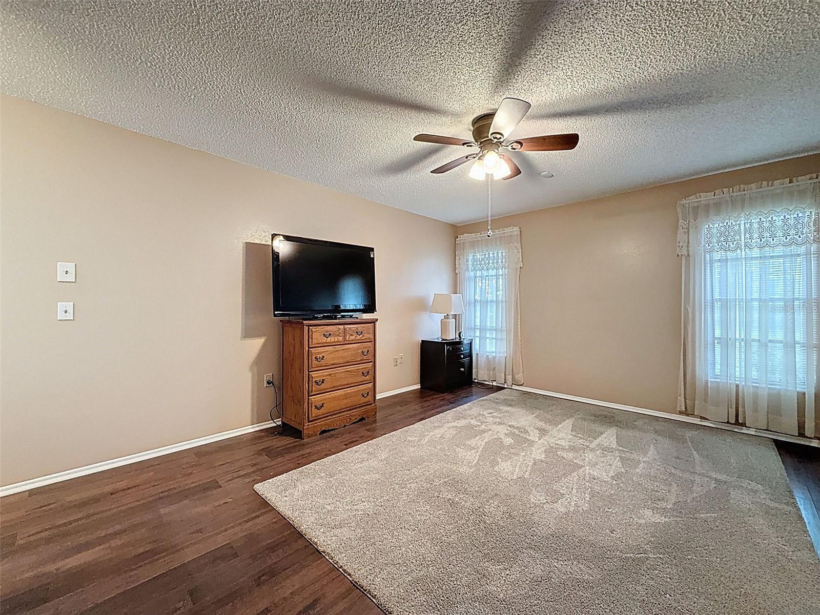 Image 21 of 45 For 11141 Sandtrap Drive 11141