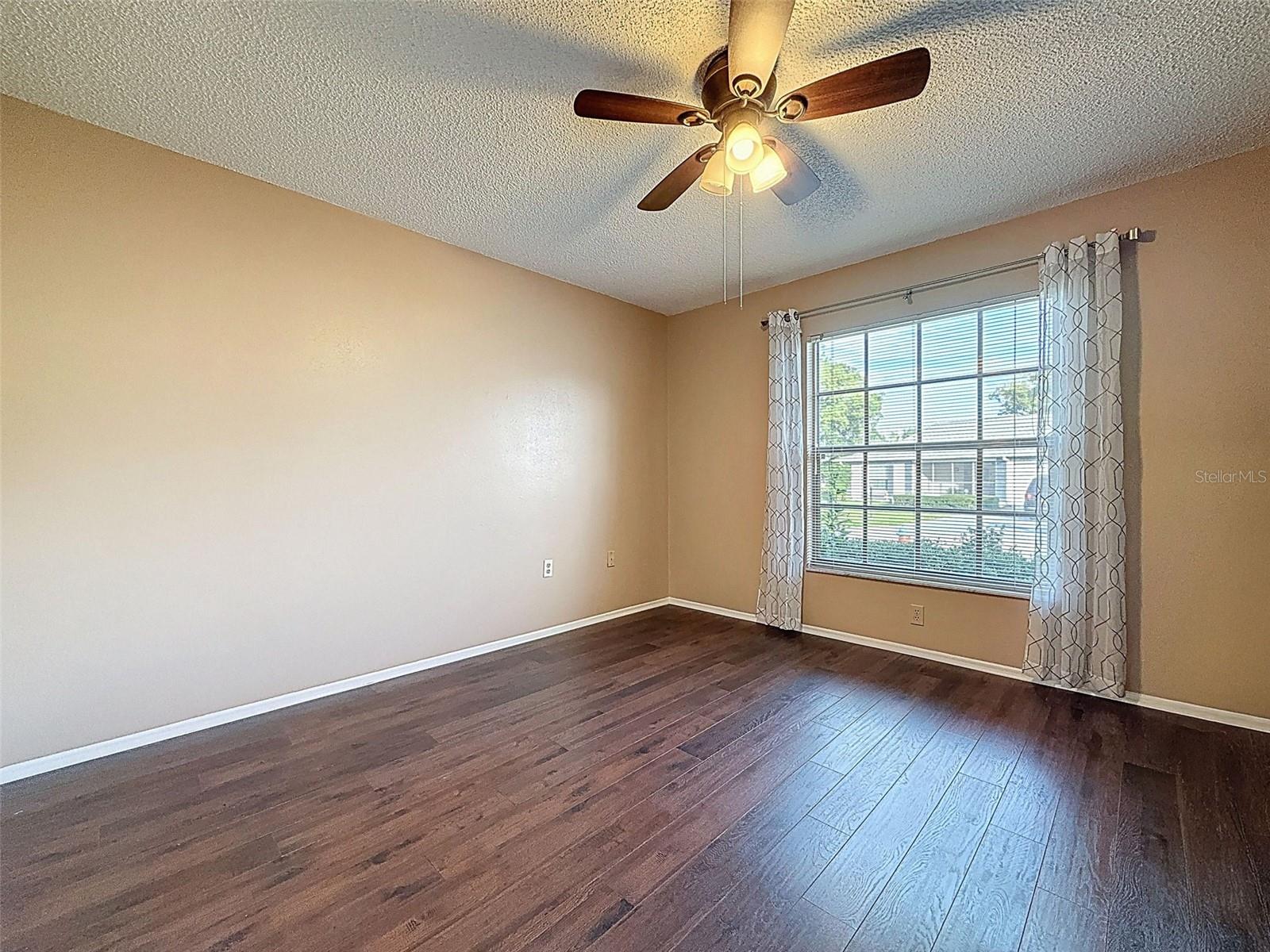 Image 25 of 45 For 11141 Sandtrap Drive 11141