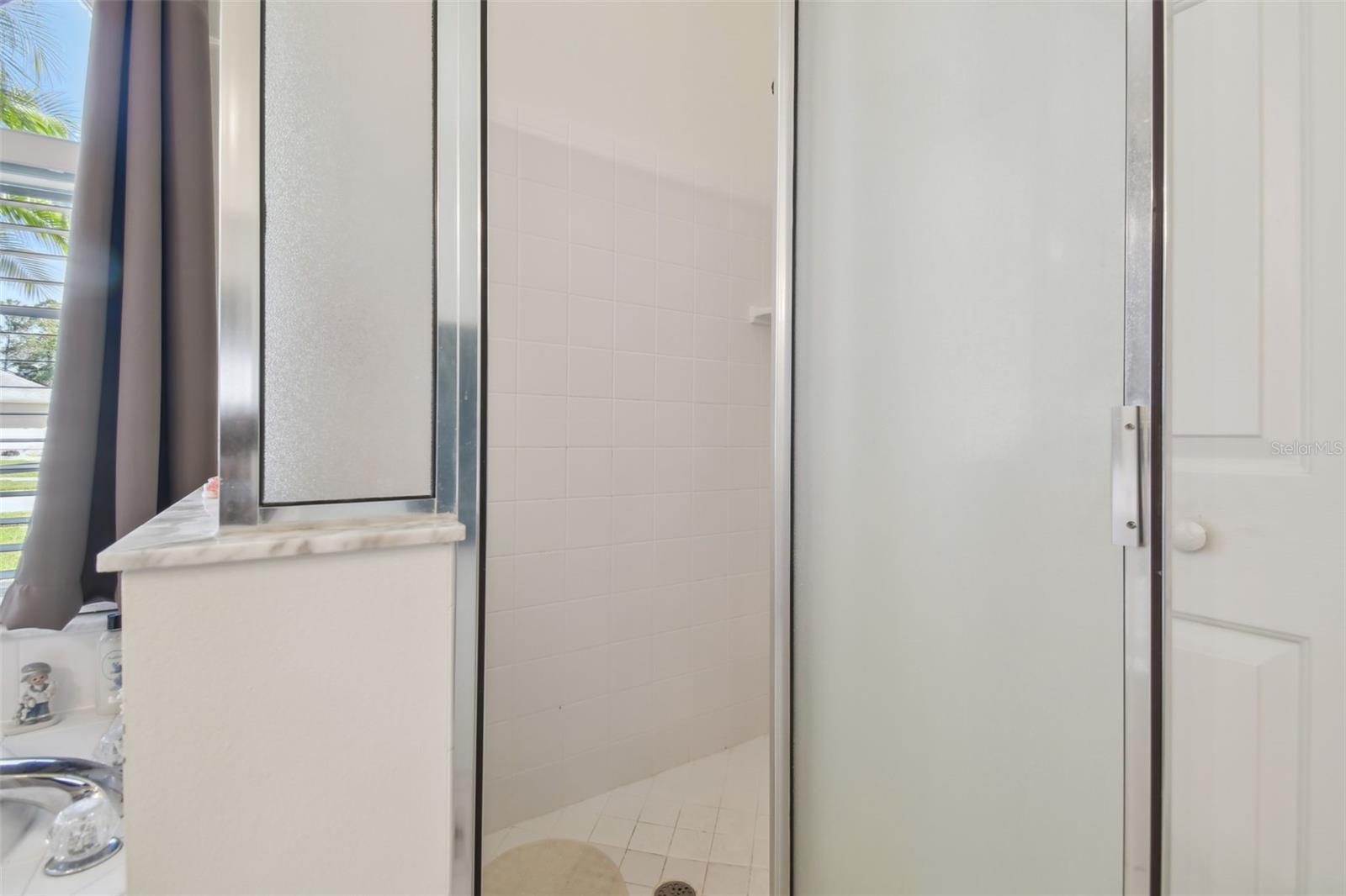 Image 18 of 73 For 22431 Willow Lakes Drive