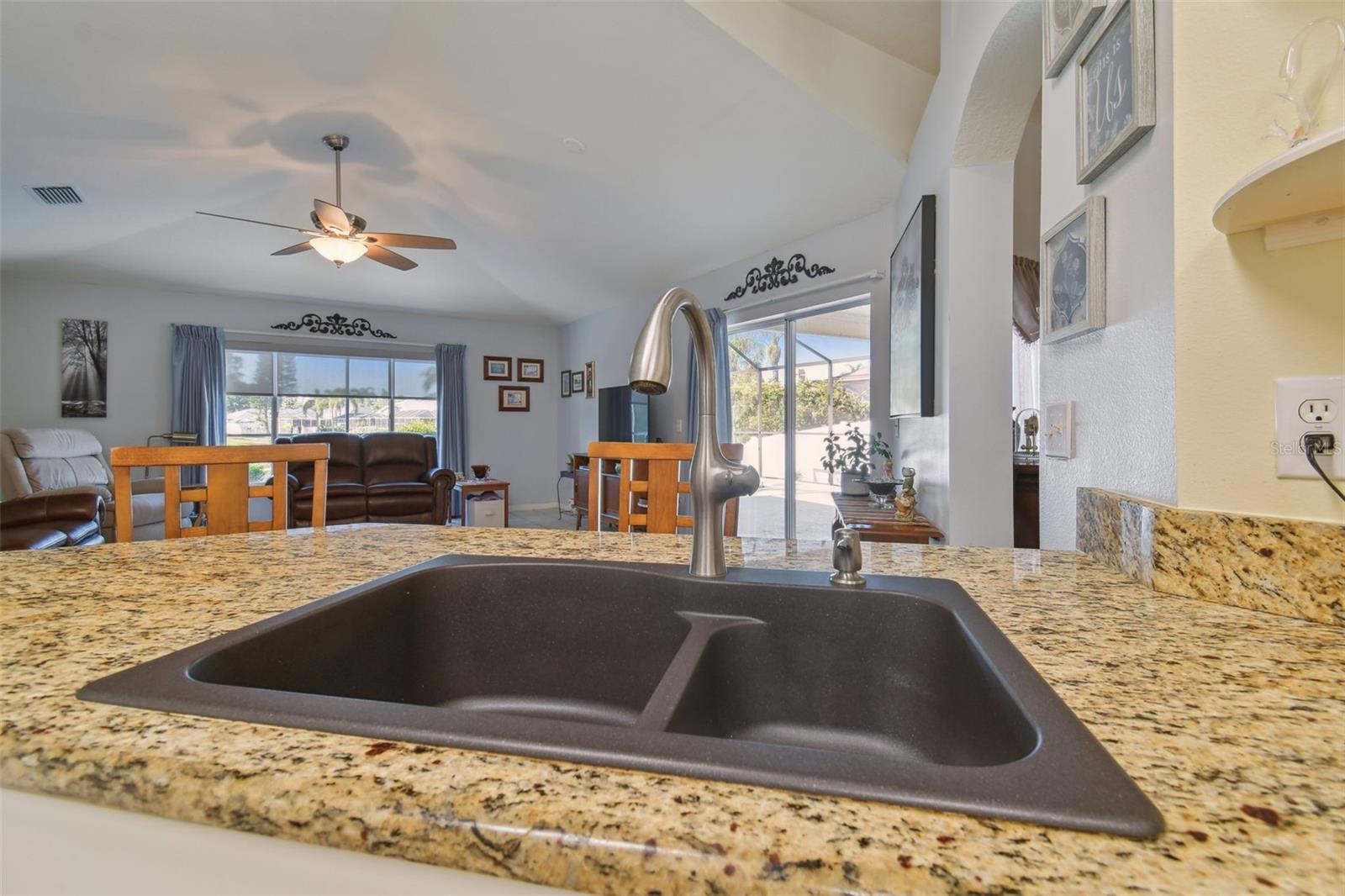 Image 23 of 73 For 22431 Willow Lakes Drive