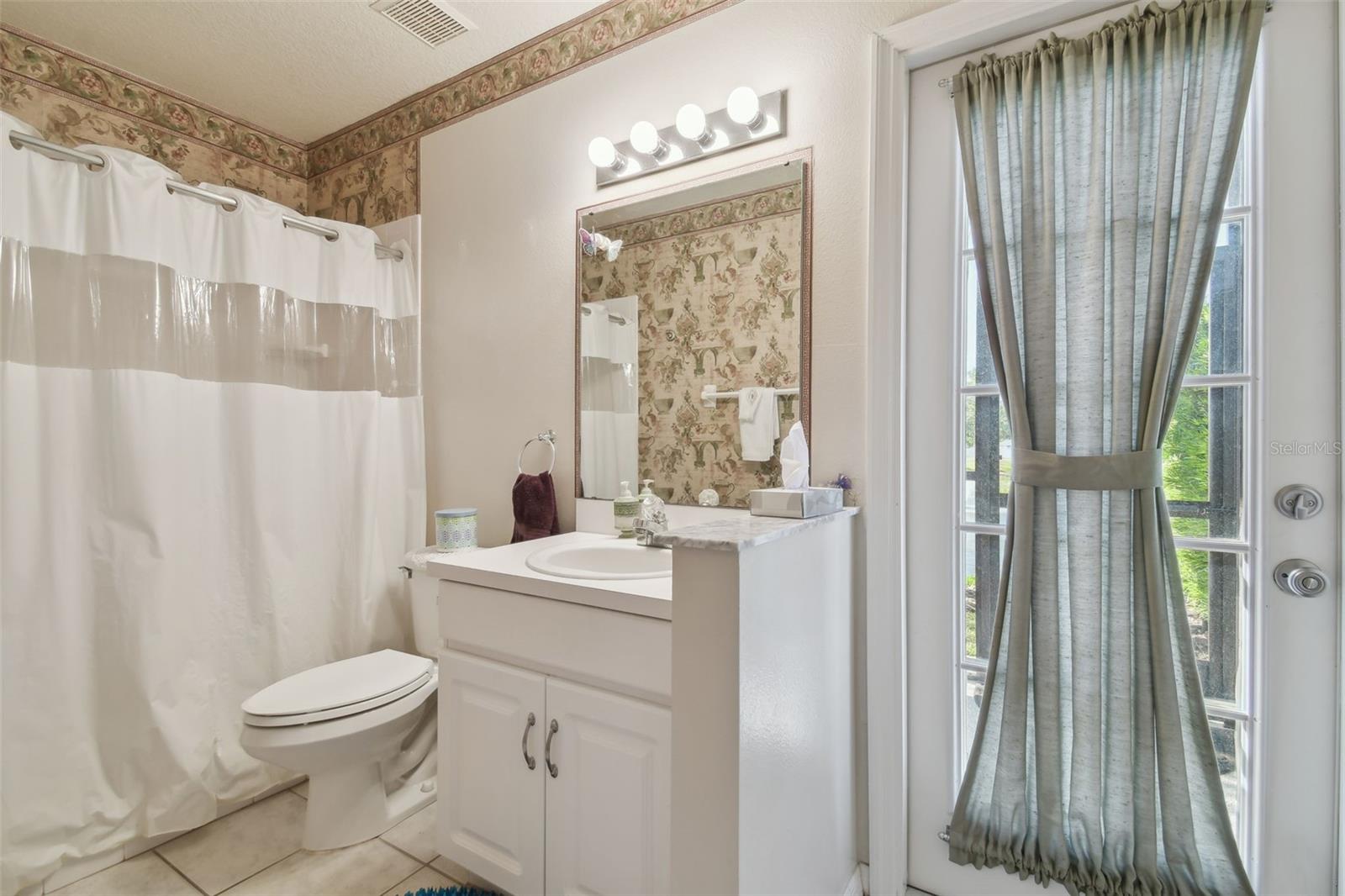 Image 27 of 73 For 22431 Willow Lakes Drive