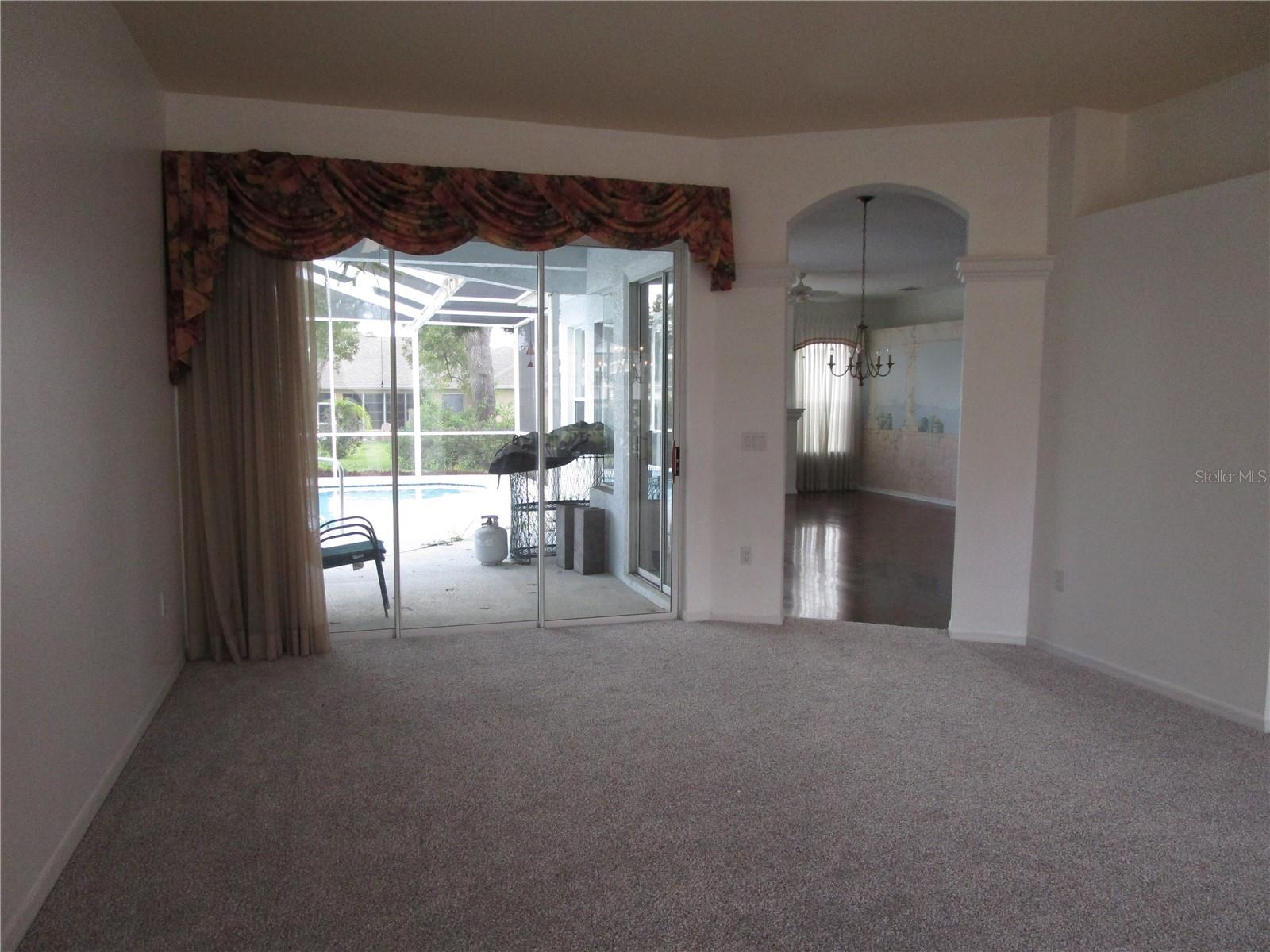 Image 16 of 65 For 4048 St Ives Boulevard