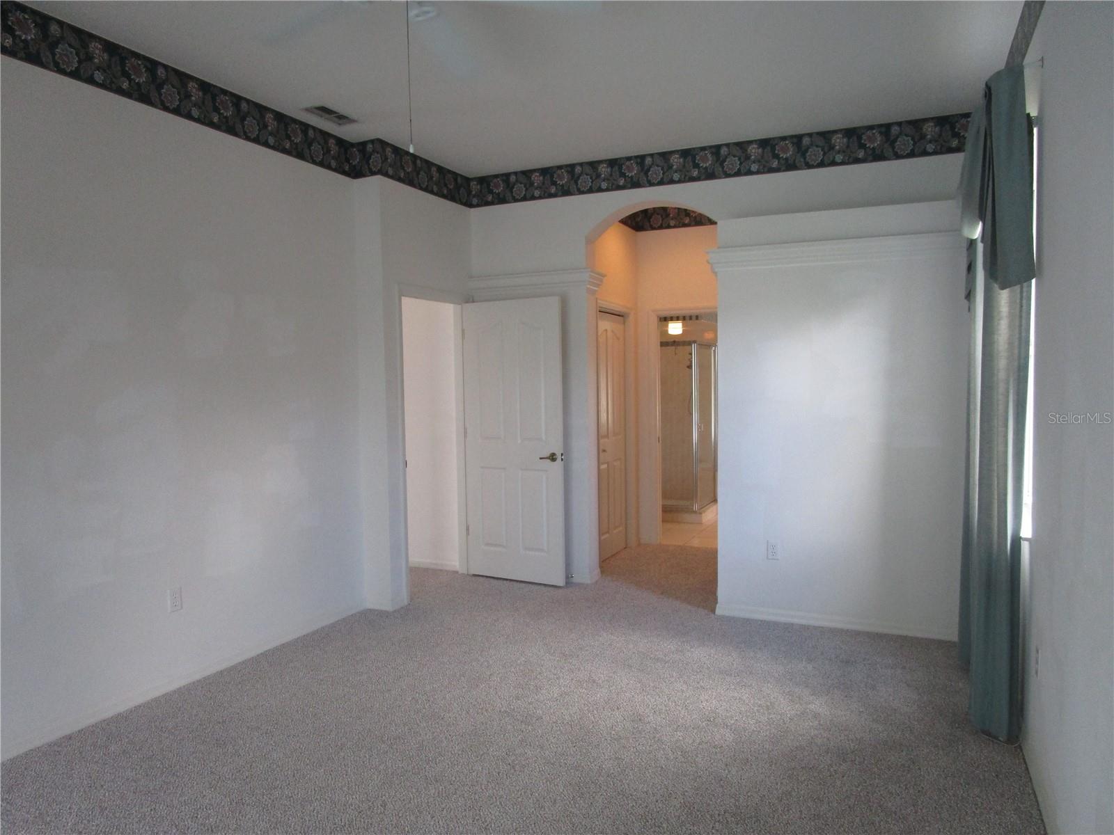Image 21 of 65 For 4048 St Ives Boulevard