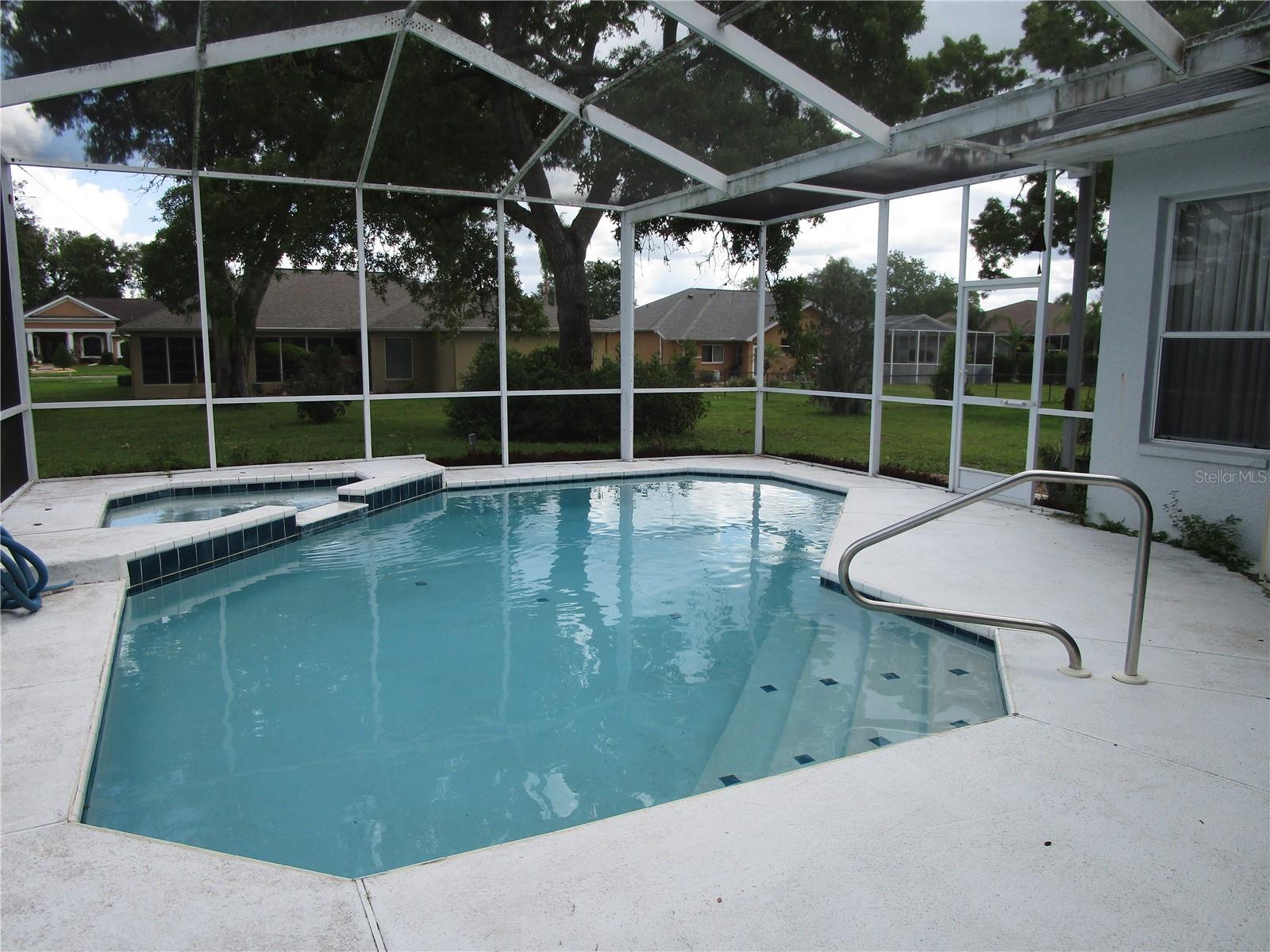 Image 35 of 65 For 4048 St Ives Boulevard