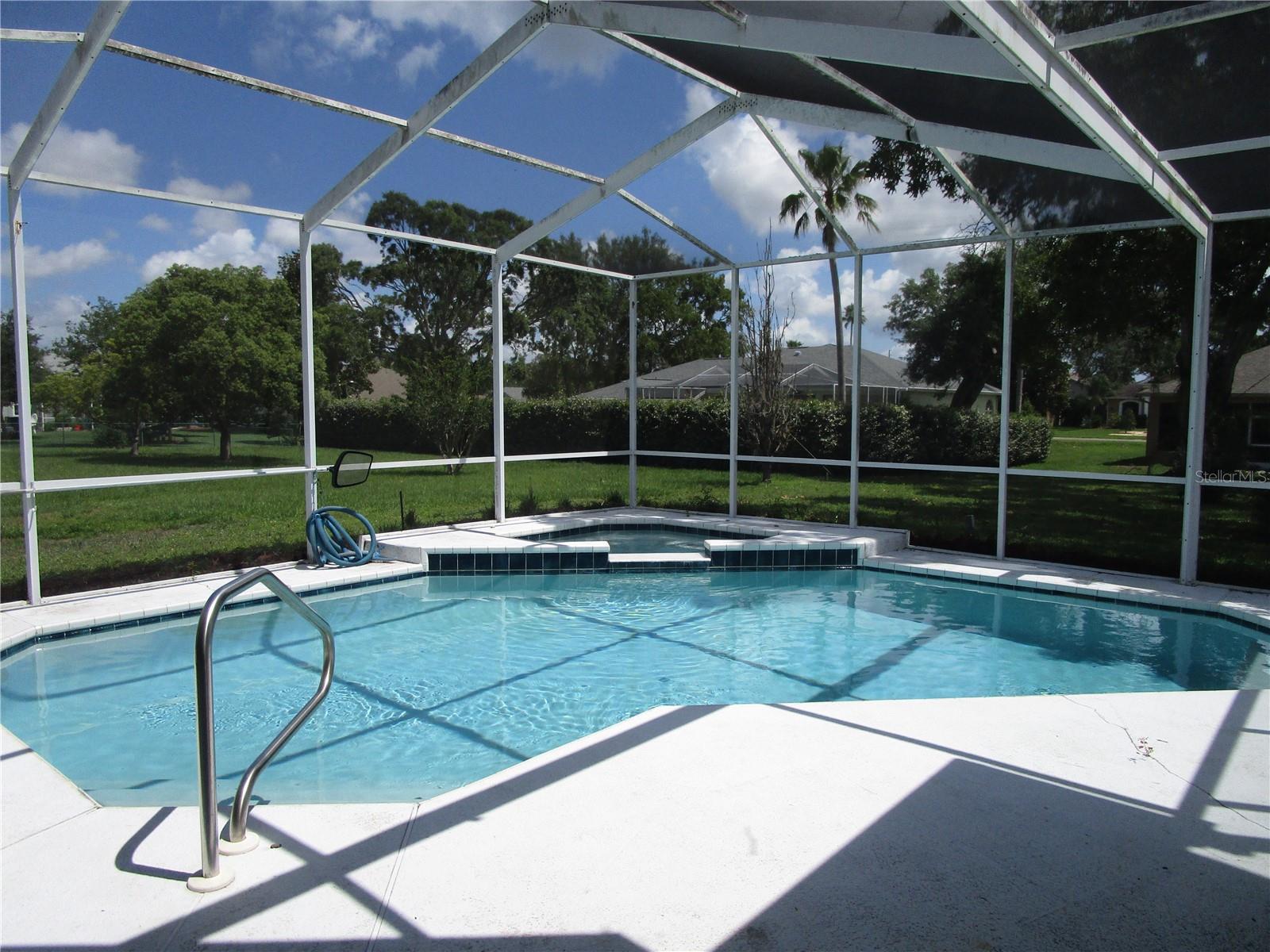 Image 36 of 65 For 4048 St Ives Boulevard
