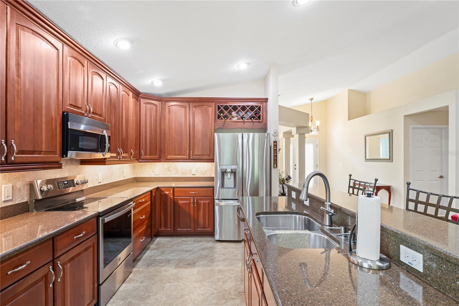 Listing photo id 10 for 12071 Wexford Boulevard