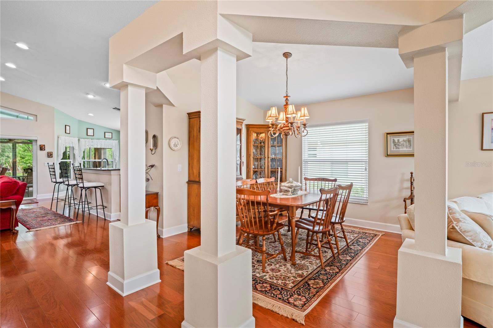 Listing photo id 17 for 12071 Wexford Boulevard