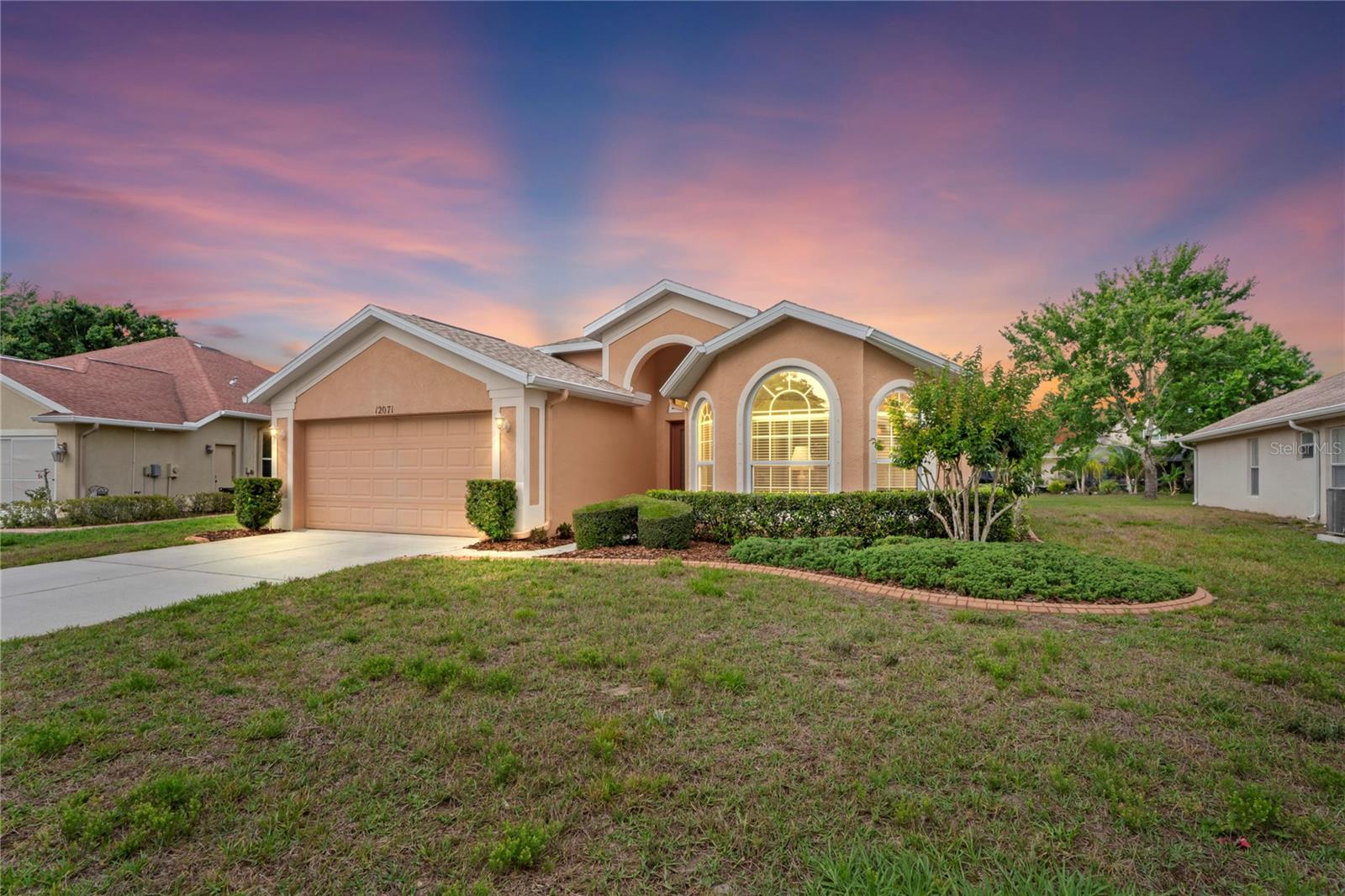 Listing photo id 1 for 12071 Wexford Boulevard