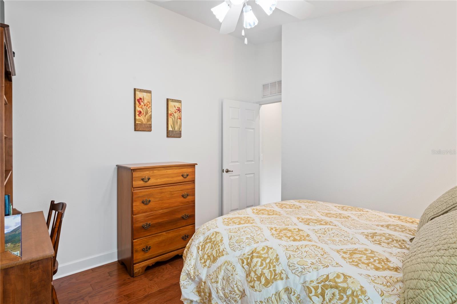 Listing photo id 30 for 12071 Wexford Boulevard