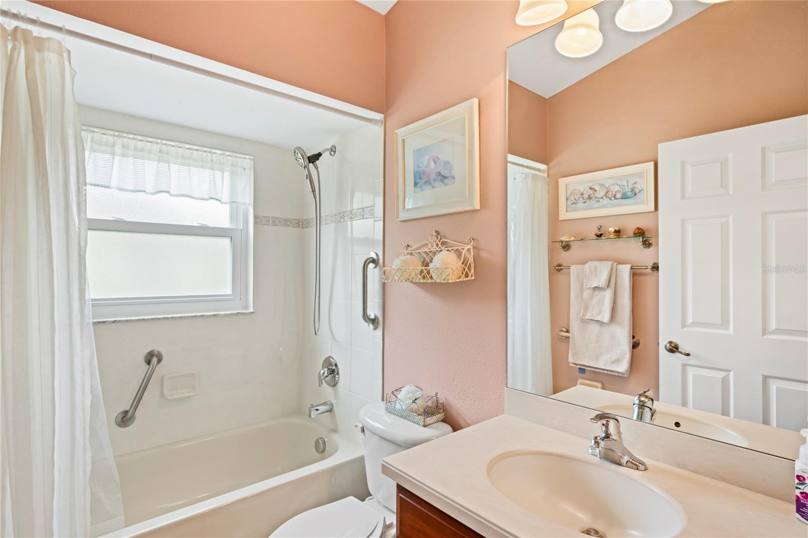 Listing photo id 31 for 12071 Wexford Boulevard
