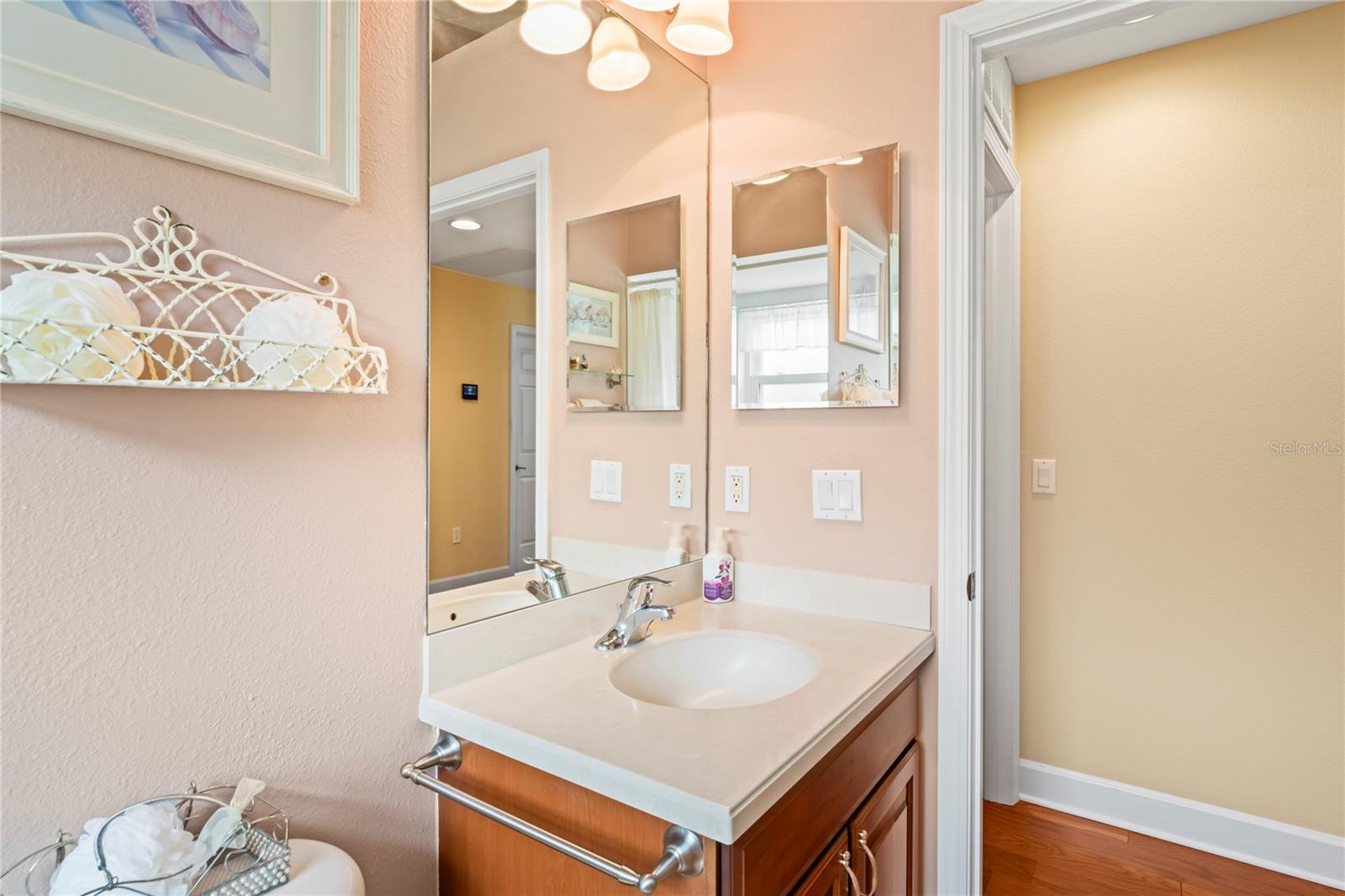 Listing photo id 33 for 12071 Wexford Boulevard