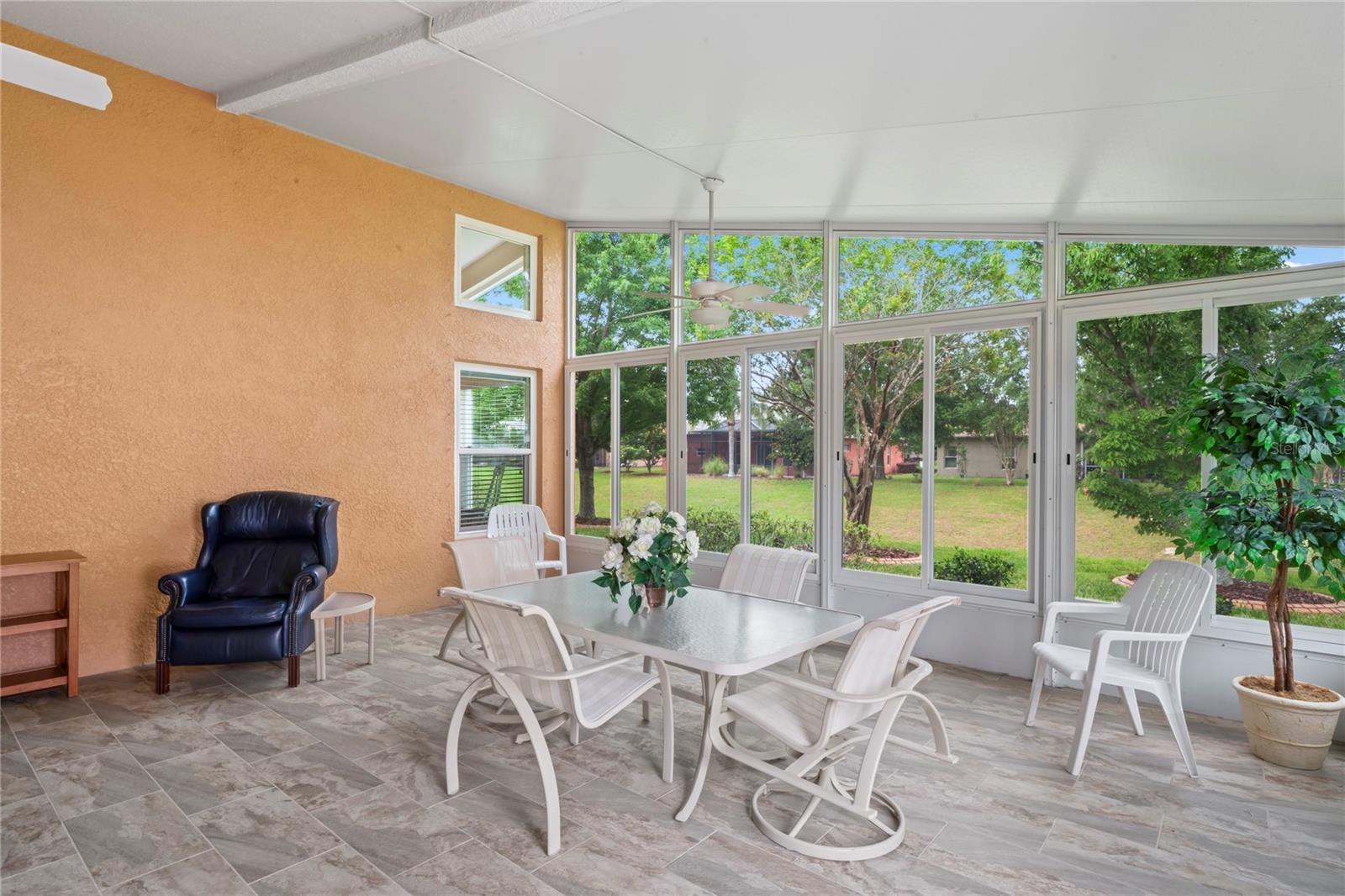 Listing photo id 40 for 12071 Wexford Boulevard