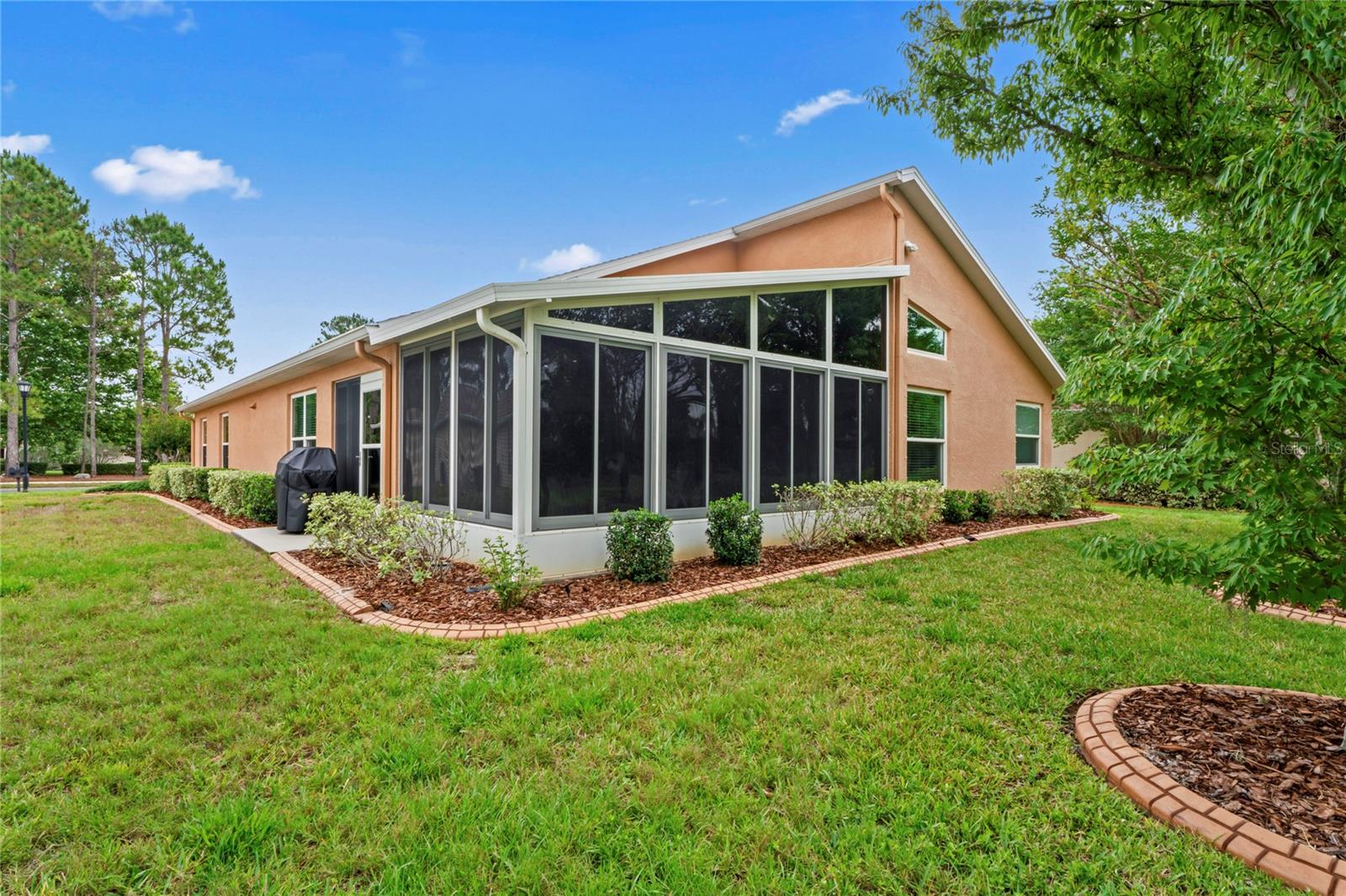 Listing photo id 41 for 12071 Wexford Boulevard