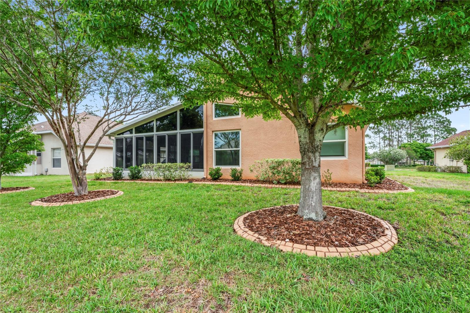 Listing photo id 45 for 12071 Wexford Boulevard