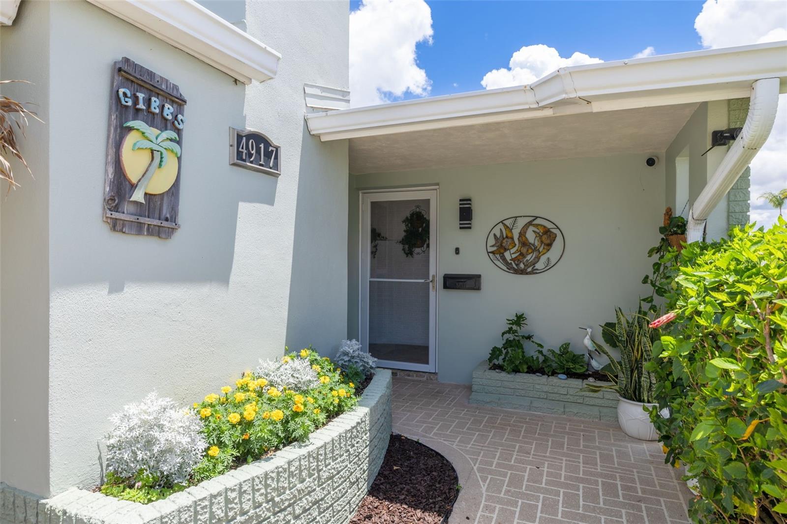 Listing photo id 9 for 4917 Marlin Drive