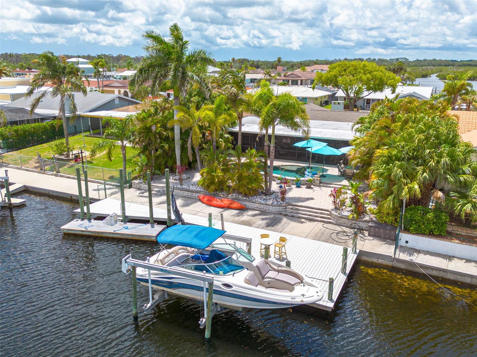 Listing photo id 0 for 4917 Marlin Drive