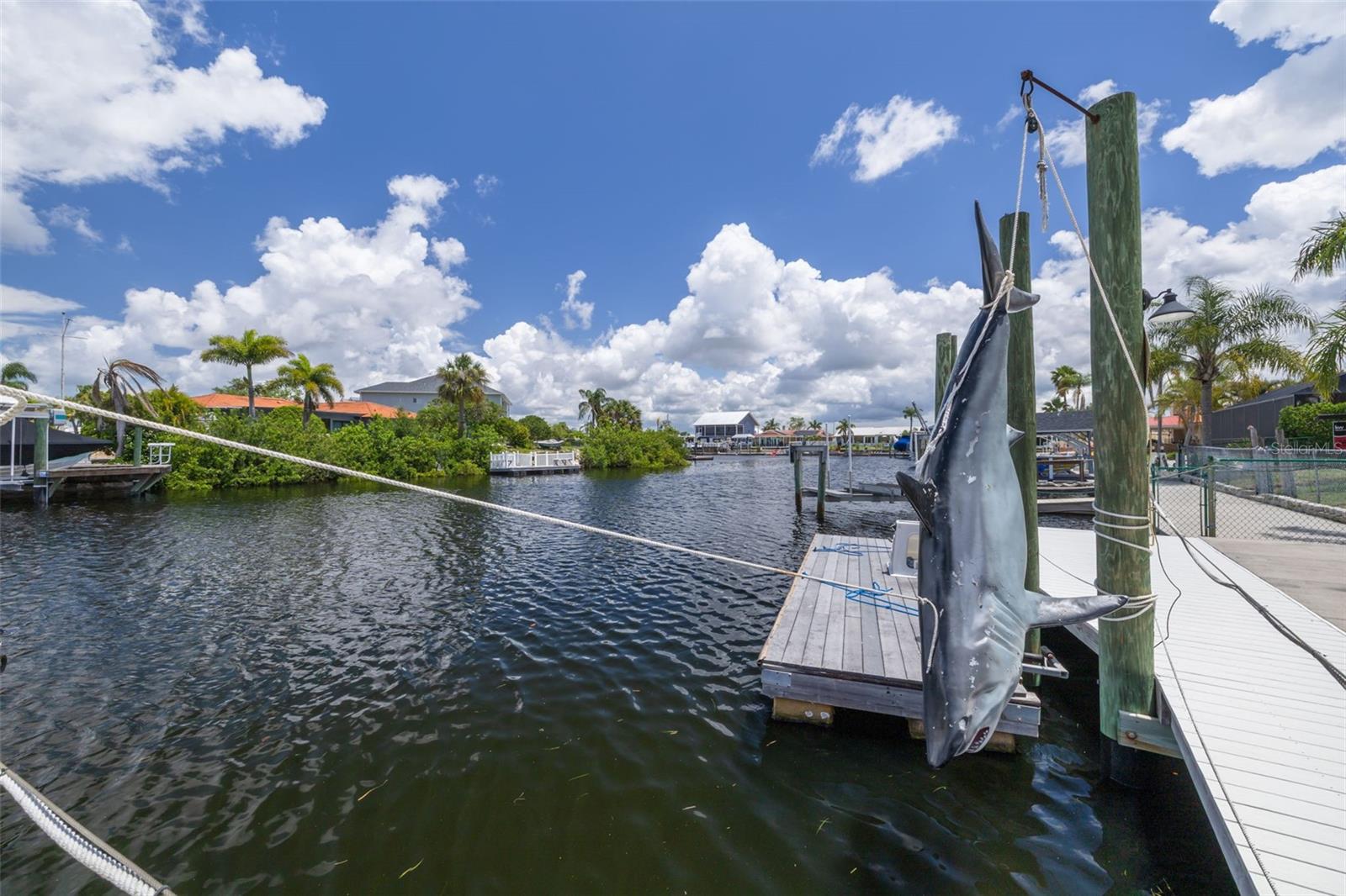 Listing photo id 22 for 4917 Marlin Drive