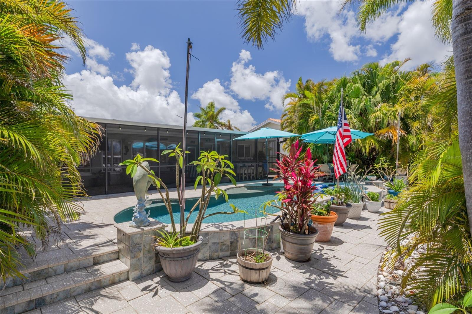 Listing photo id 23 for 4917 Marlin Drive