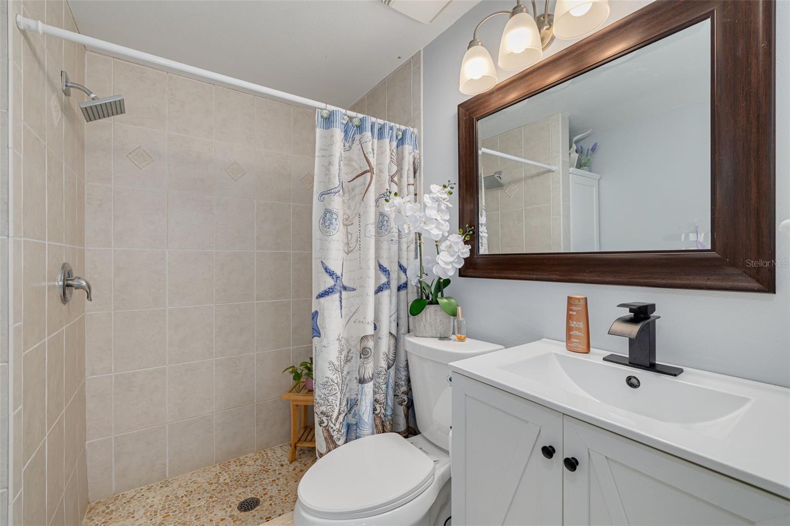 Listing photo id 25 for 4917 Marlin Drive