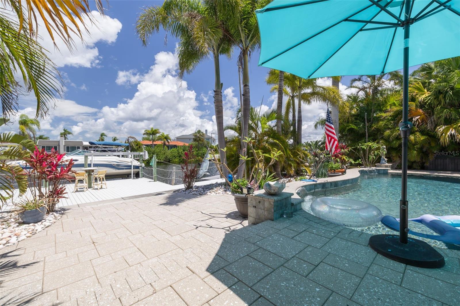 Listing photo id 42 for 4917 Marlin Drive