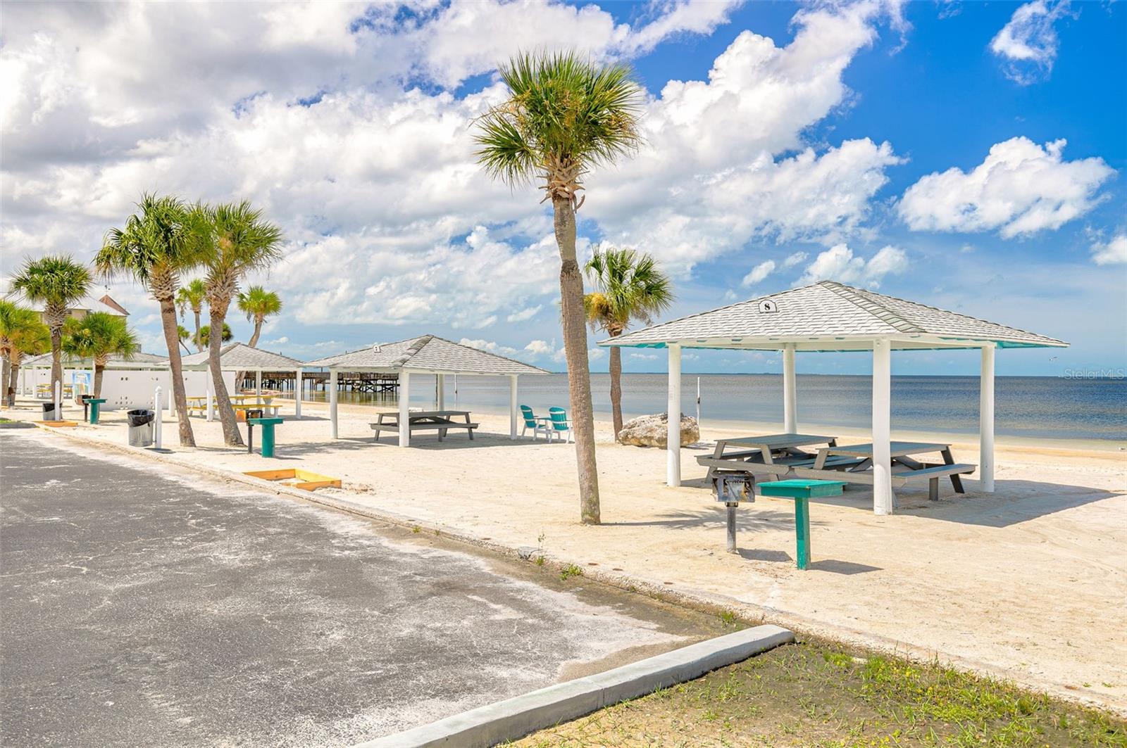 Listing photo id 59 for 4917 Marlin Drive