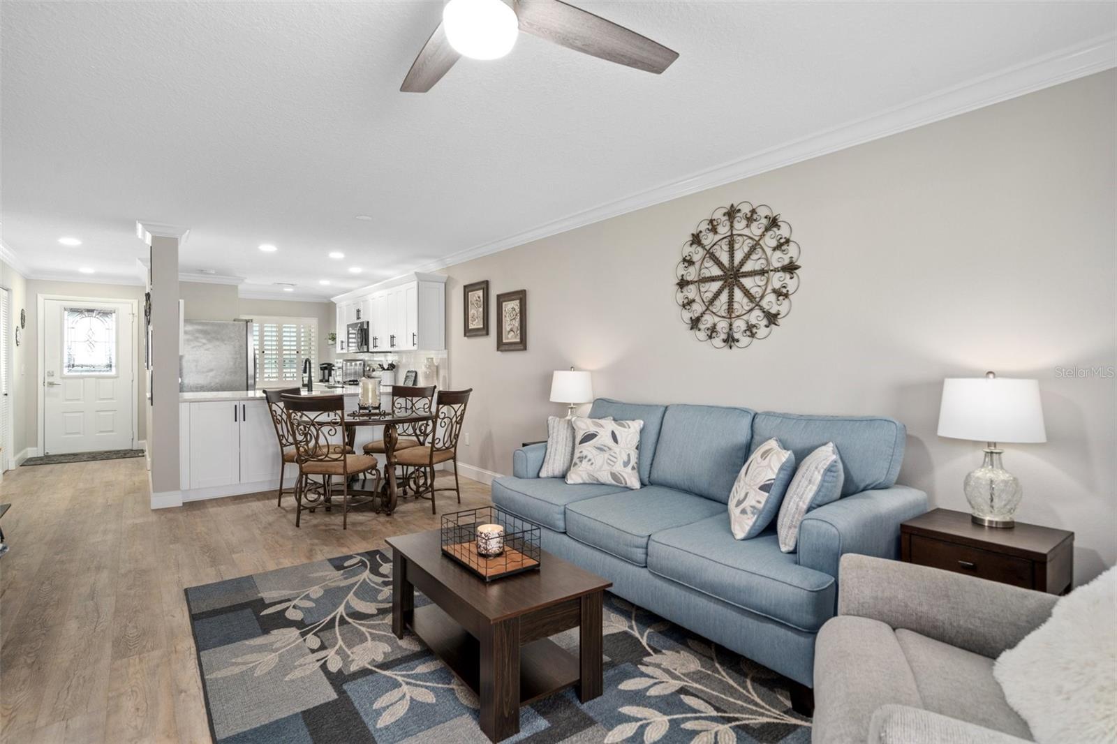 Image 31 of 56 For 8211 Brent Street 843