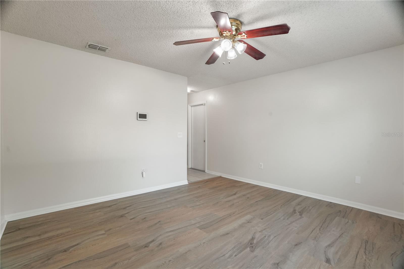 Image 10 of 33 For 8388 Maltby Road